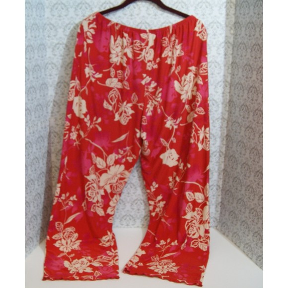 Medium Ambrielle Red Rose Covered Silky Pants Loungewear Lettuce Hem Comfy - Picture 3 of 9